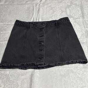 Forever 21 Charcoal Button-Front Mini Skirt